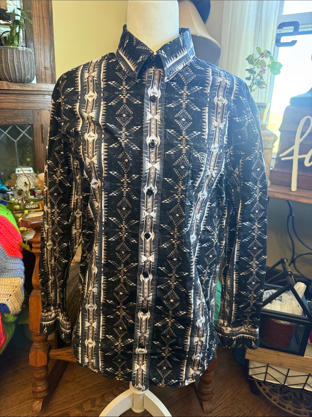 Men's Black Aztec-Pattern Button-Front Shirt Jacket